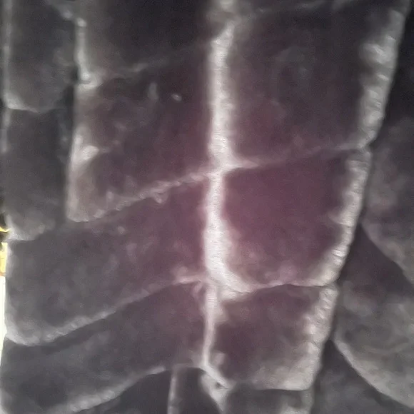 NWT Kenneth Cole Black Faux Fur Coat - Picture 3 of 4